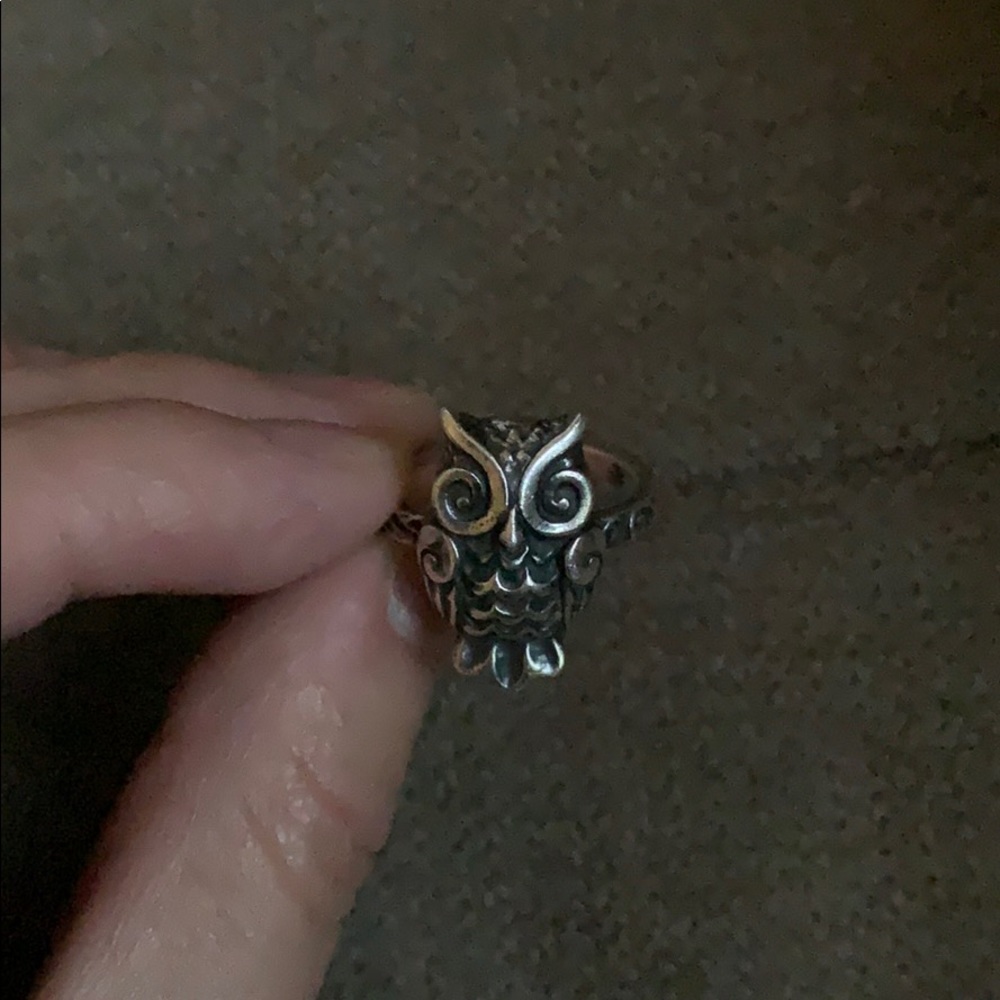 never worn owl ring